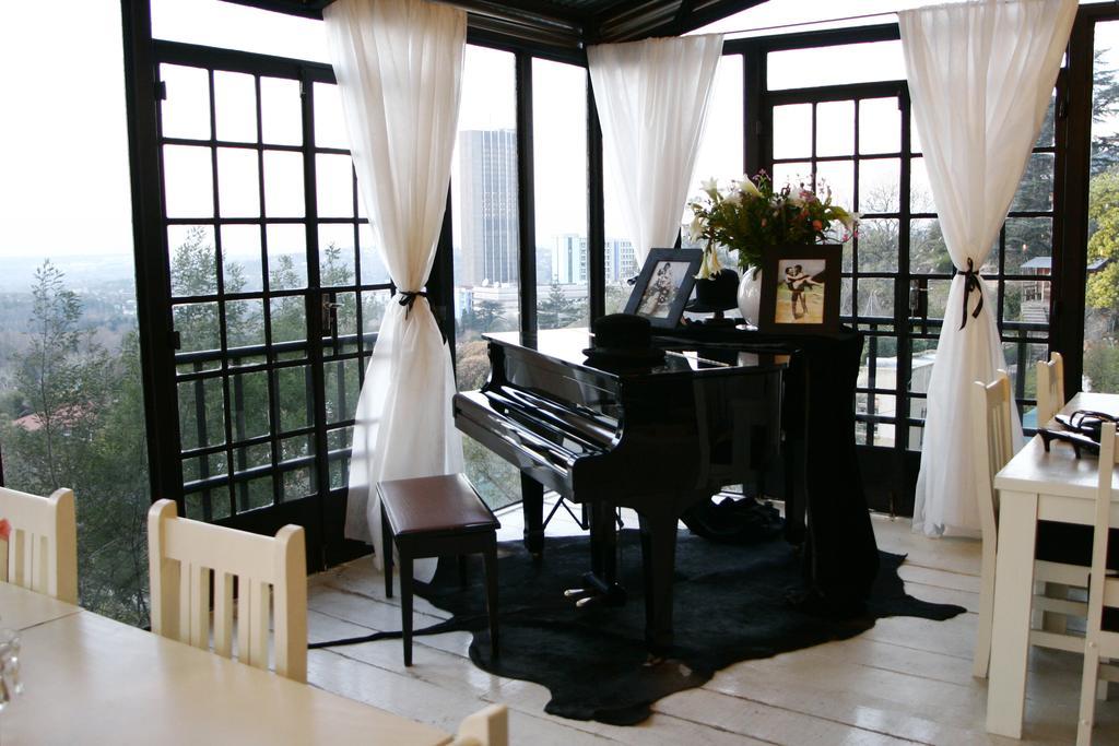 Zietsies Guest House Johannesburg Ngoại thất bức ảnh